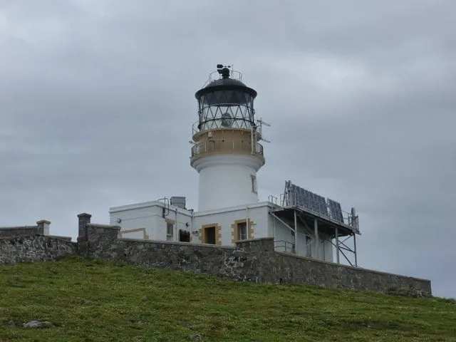 Latarnia morska na wyspie Eilean Mòr (Wyspy Flannan)